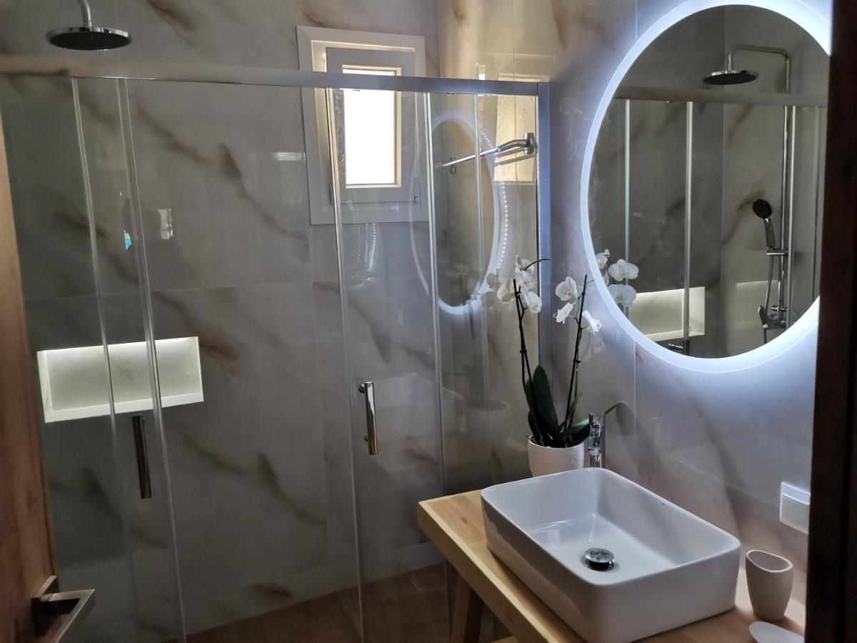 Nely'S Luxury Home Nidrí Kültér fotó