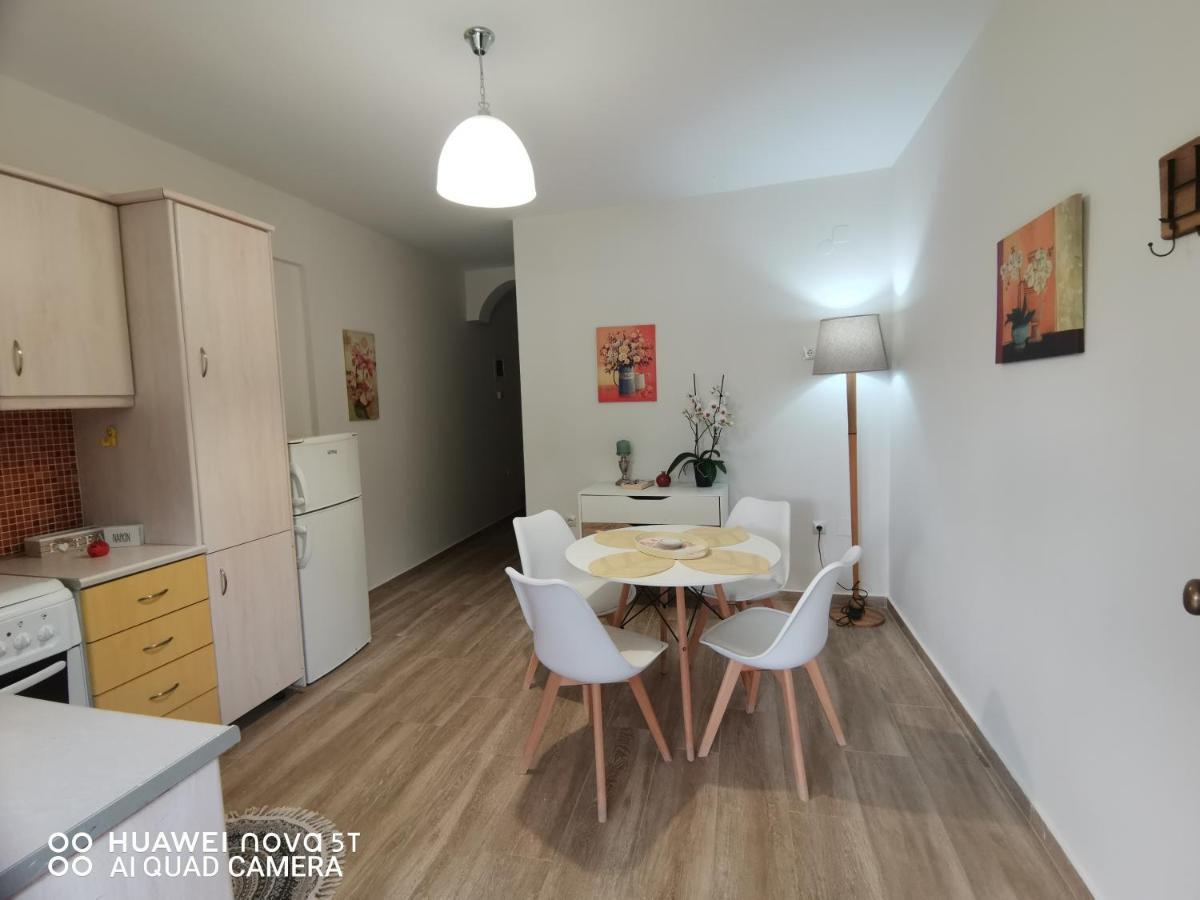 Nely'S Luxury Home Nidrí Kültér fotó