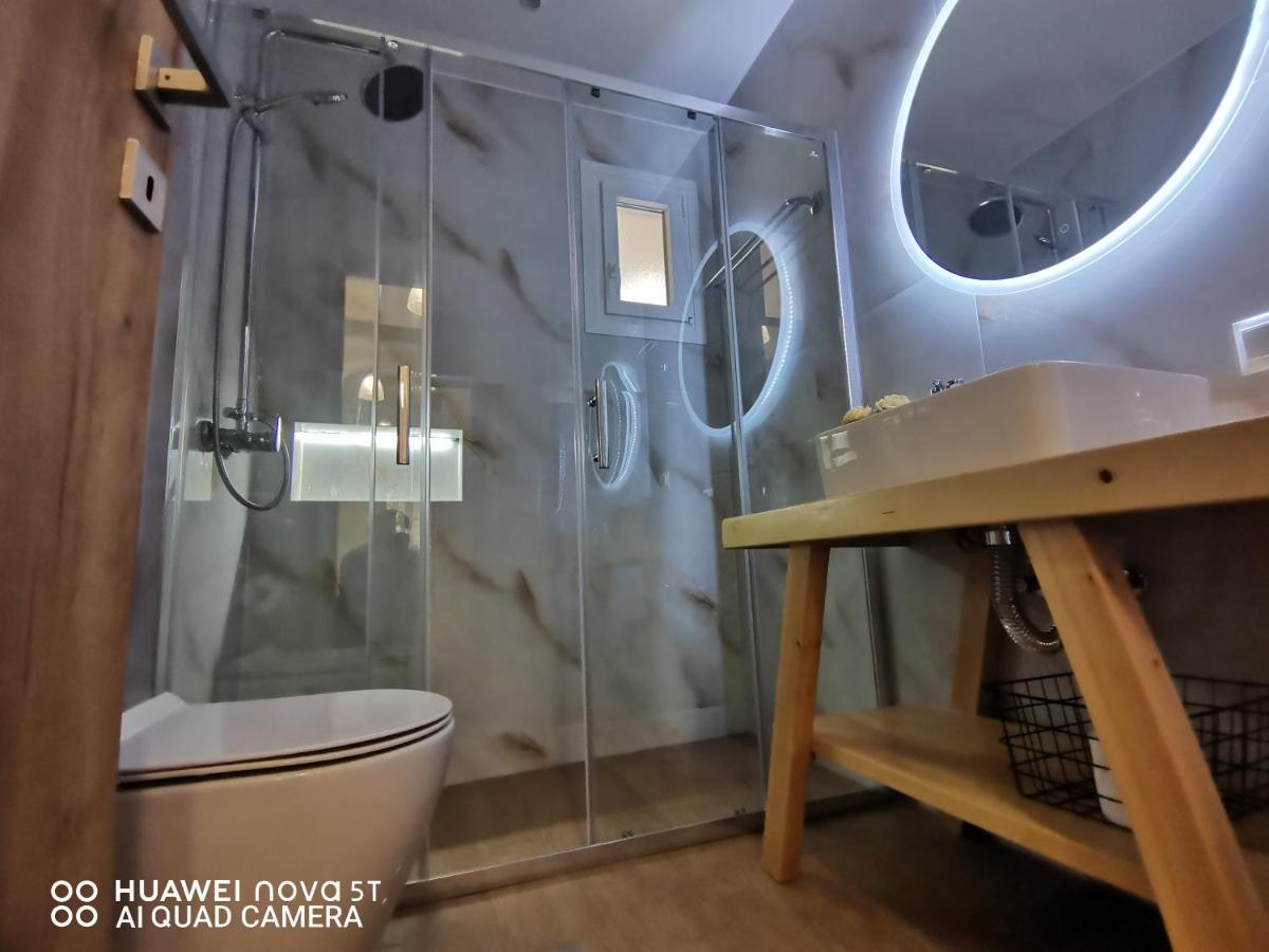 Nely'S Luxury Home Nidrí Kültér fotó