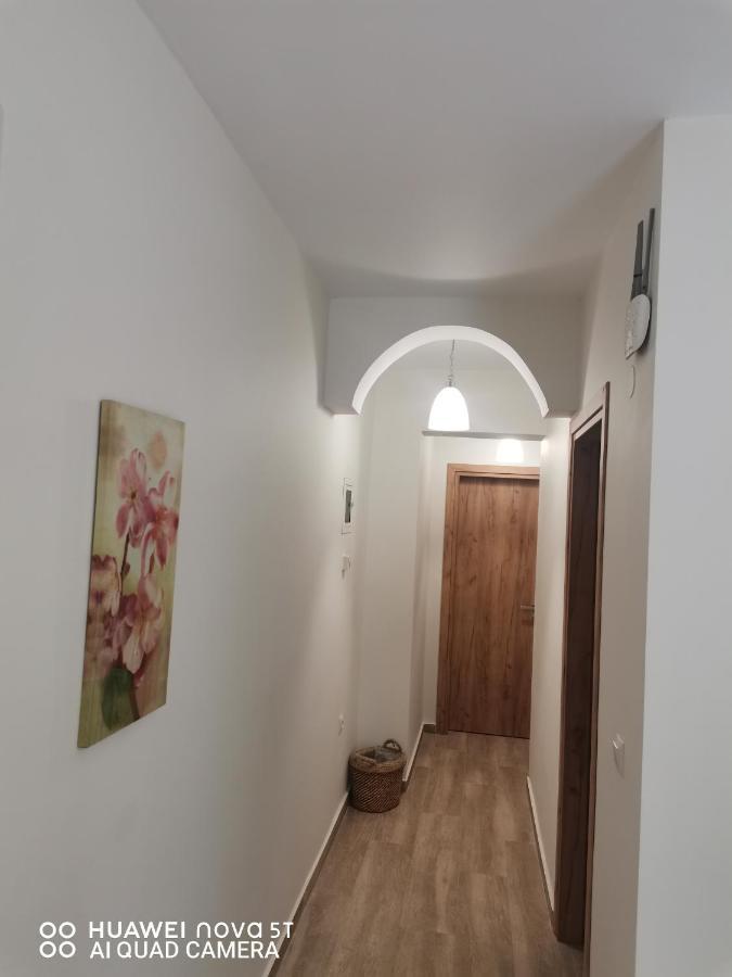 Nely'S Luxury Home Nidrí Kültér fotó